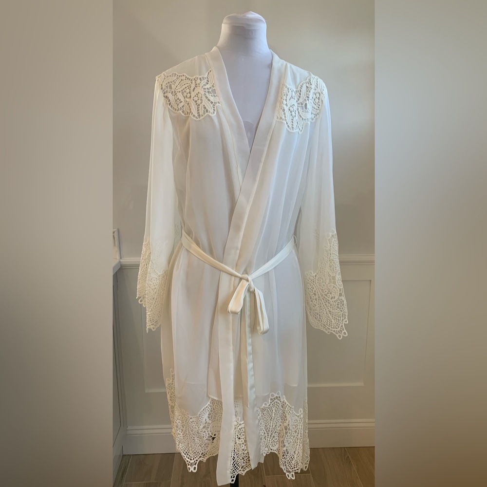 Yoana Baraschi lingerie robe Size: Med